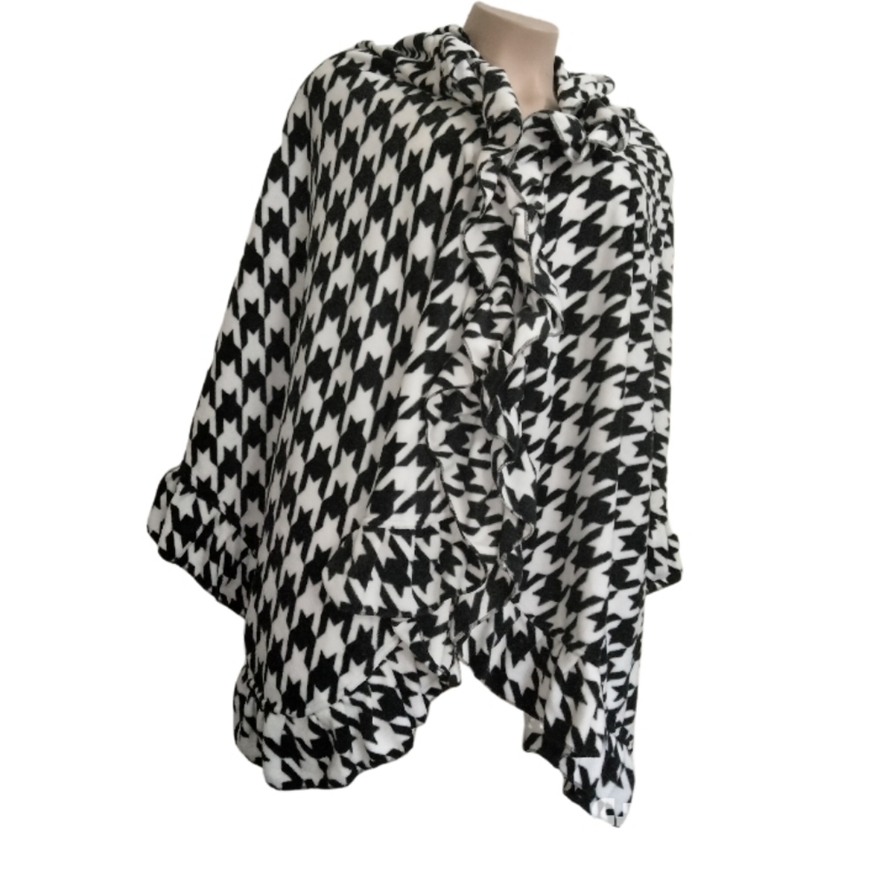 Black & White Houndstooth Wrap Poncho